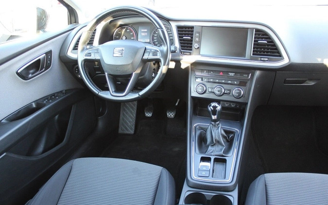 Seat Leon cena 54900 przebieg: 205500, rok produkcji 2019 z Michałowo małe 172